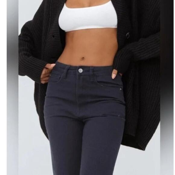 NWT WeWoreWhat High Rise Dad Jeans Ultra Flattering Soft Touch Denim Dark Blue - Picture 3 of 11